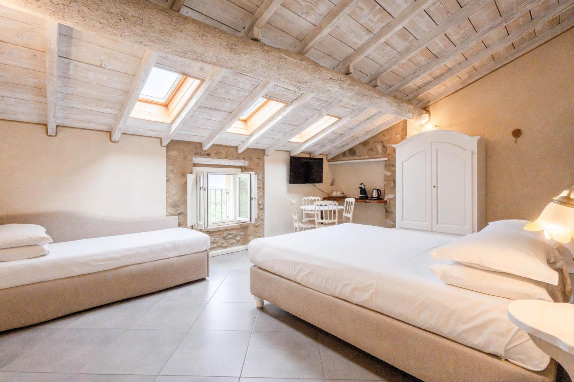 ペスキエーラ・デル・ガルダ Casal Del Pigno Bed & Breakfast エクステリア 写真